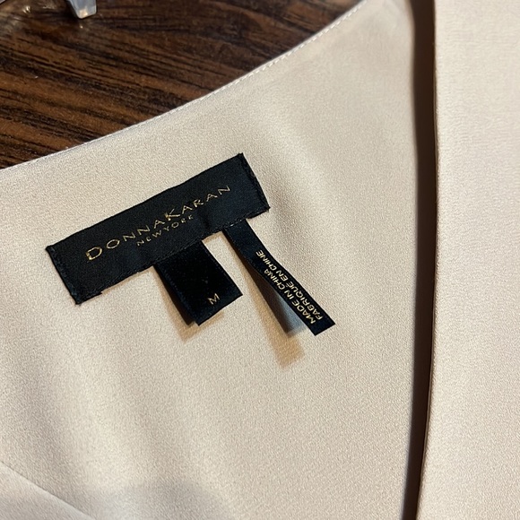 EUC Donna Karan Blouse - Picture 5 of 12